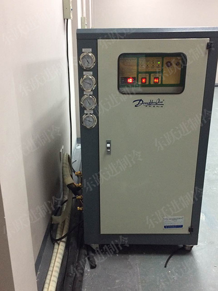 風冷冷水機 風冷冷水機